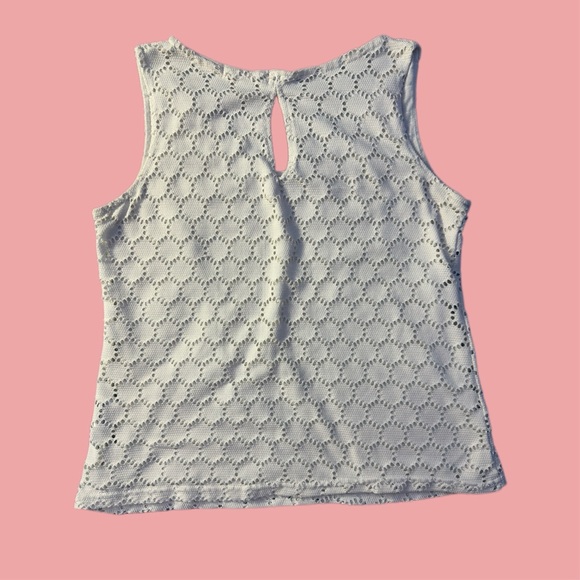 White sleeveless top - Picture 2 of 2